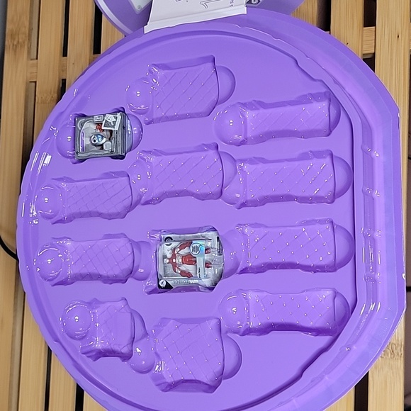 Disney Mini Figures And Display Case - Picture 5 of 9